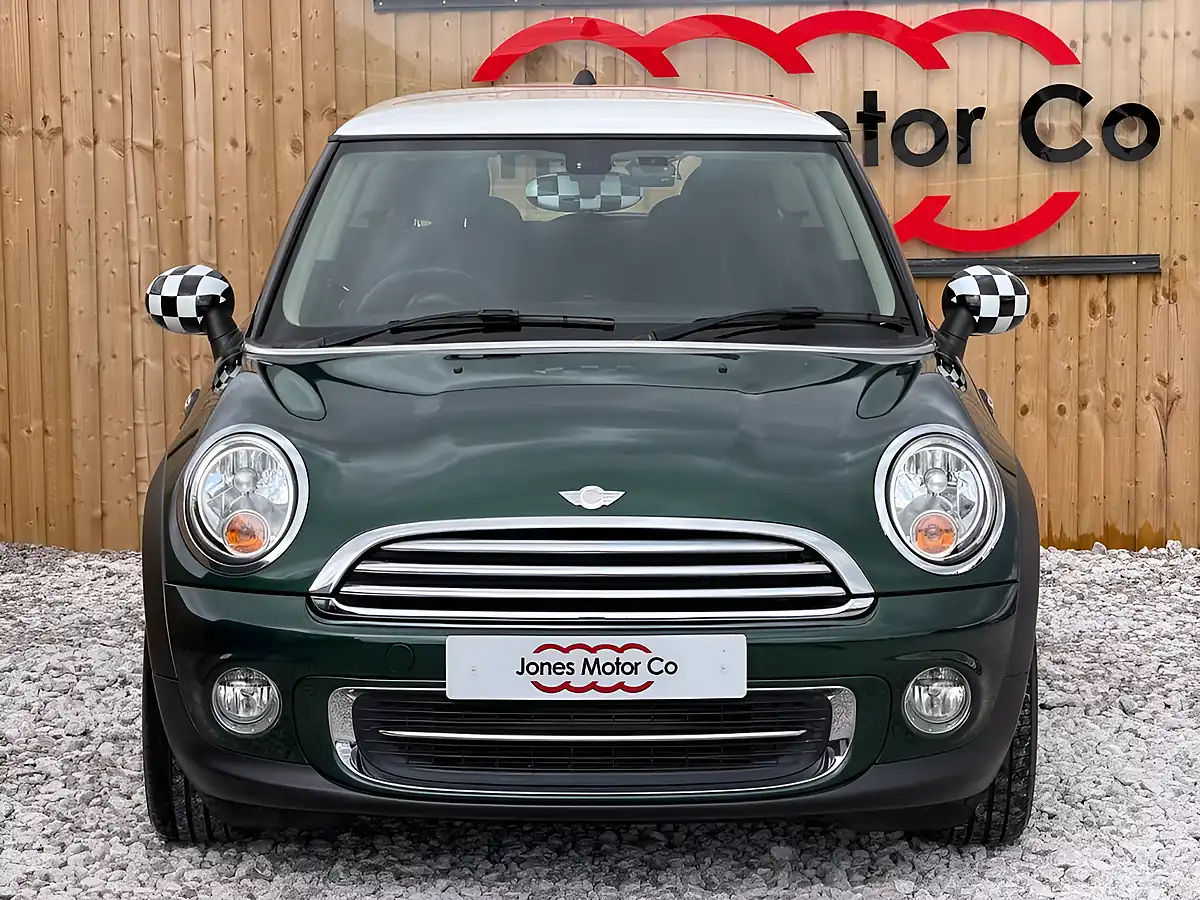 Used 2014 MINI Hatch Cooper Green - Interior and Exterior details 3