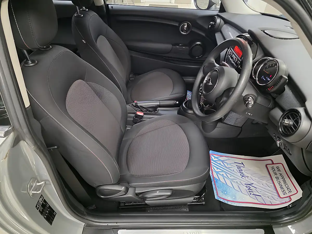 Used 2014 MINI Hatch Cooper Grey - Interior and Exterior details 10