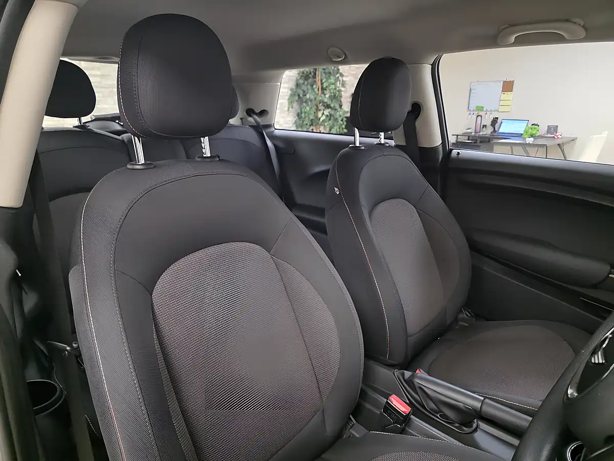 Used 2014 MINI Hatch Cooper Grey - Interior and Exterior details 11