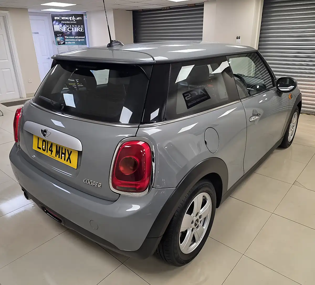 Used 2014 MINI Hatch Cooper Grey - Interior and Exterior details 4