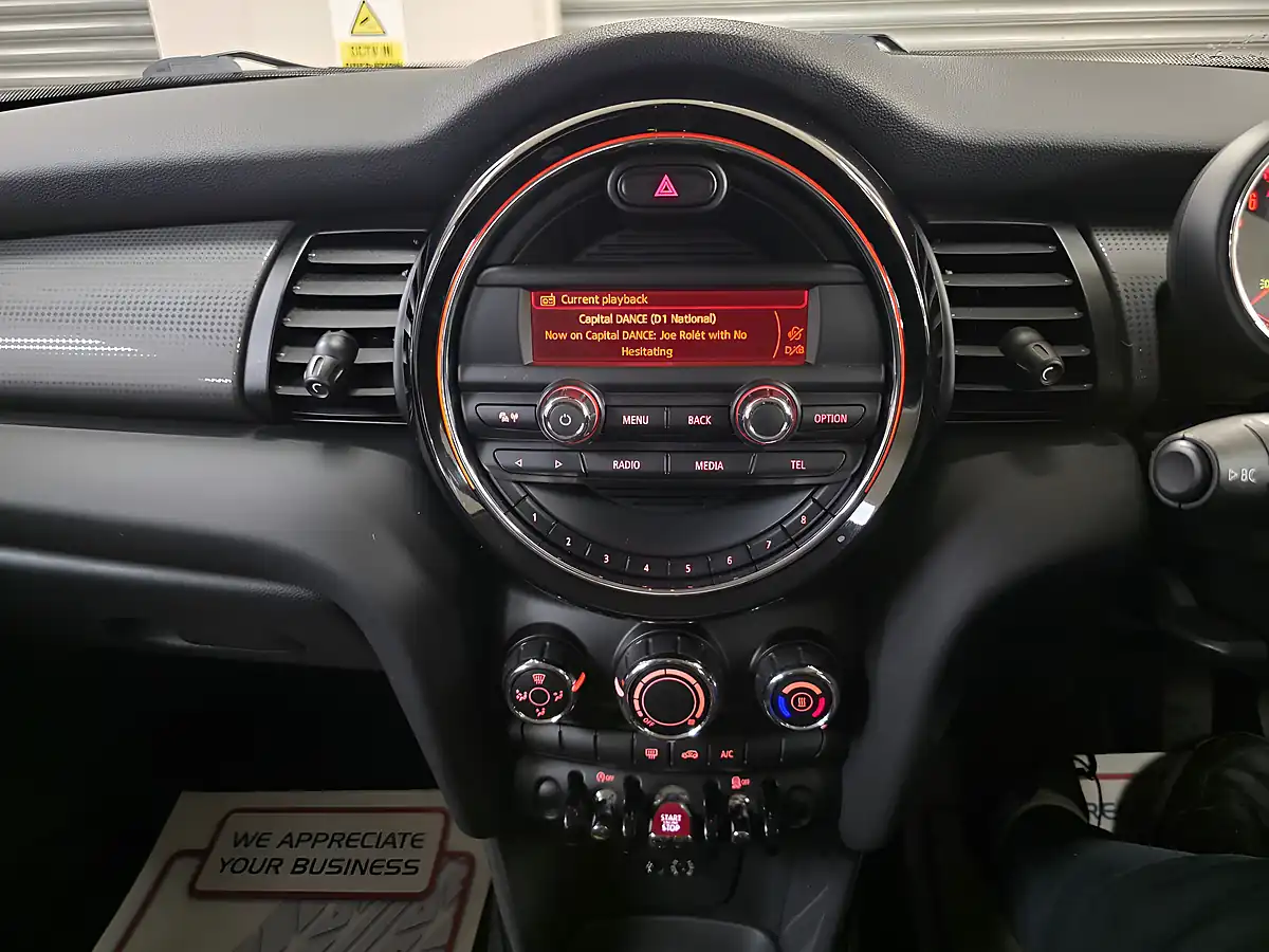 Used 2014 MINI Hatch Cooper Grey - Interior and Exterior details 7