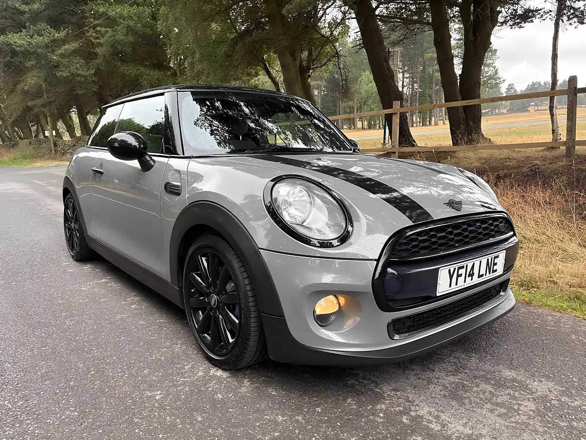 Used 2014 MINI Hatch Cooper Grey - Front View