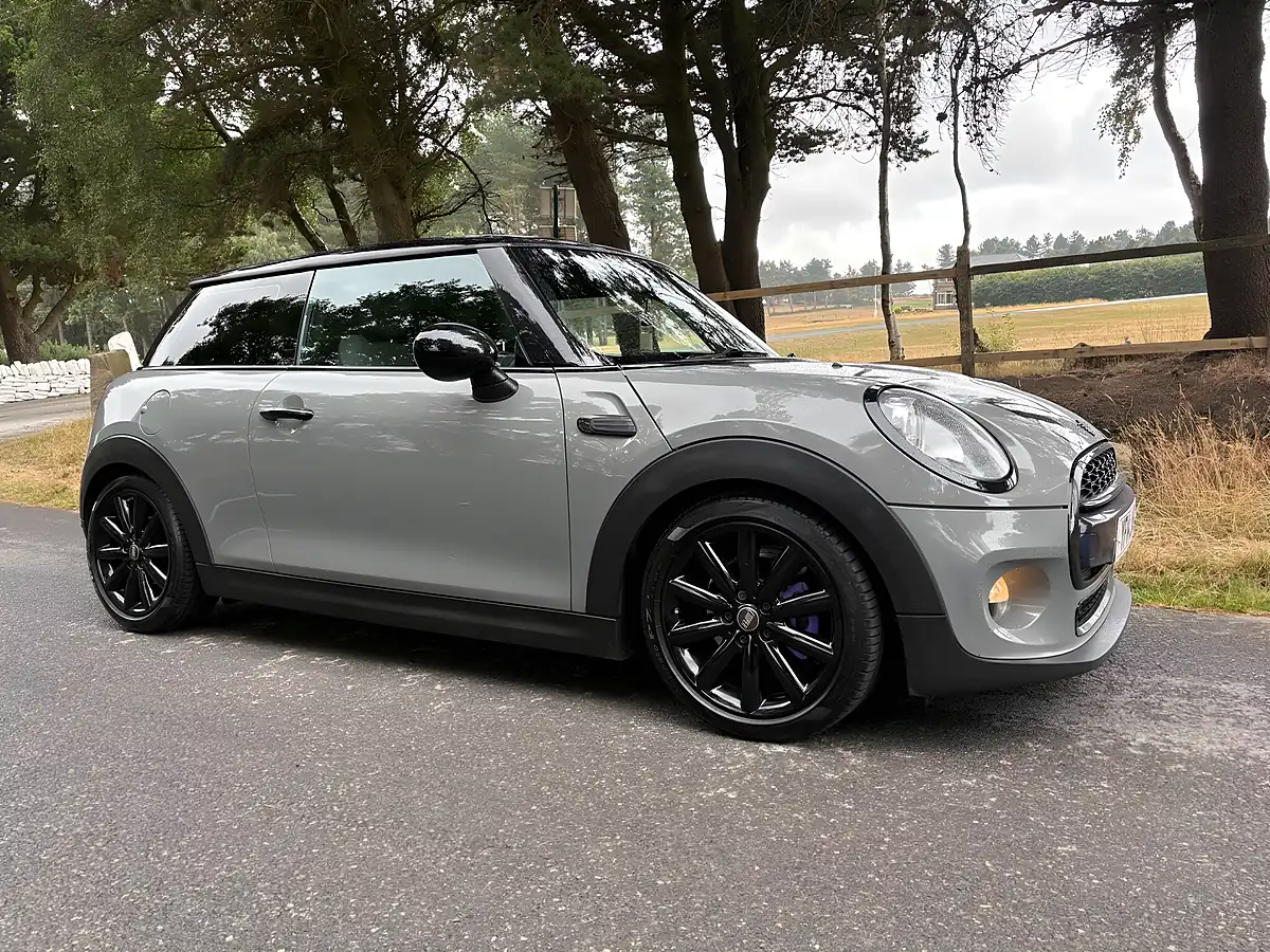 Used 2014 MINI Hatch Cooper Grey - Interior and Exterior details 2