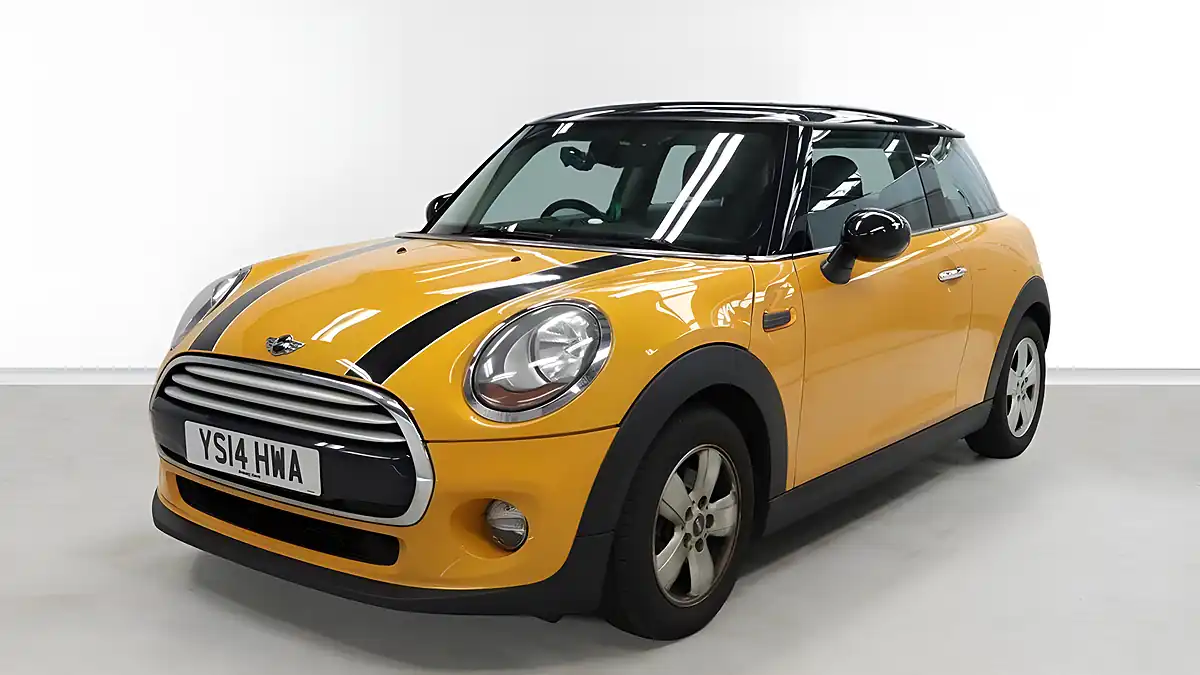 Used 2014 MINI Hatch Cooper Orange - Interior and Exterior details 2