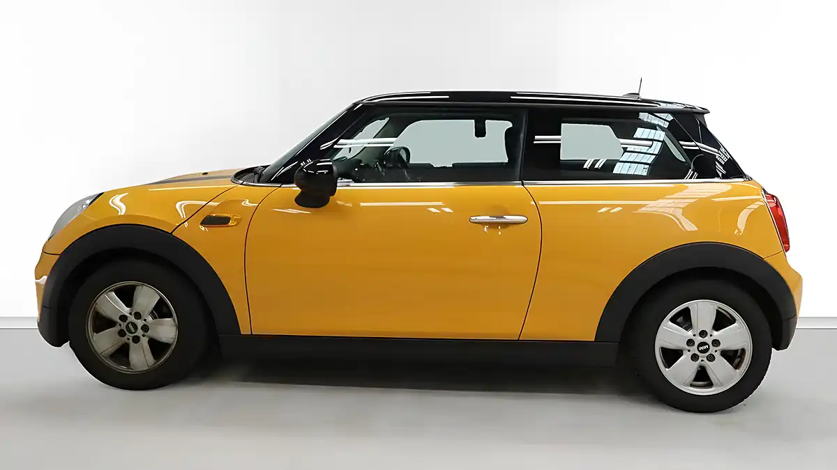 Used 2014 MINI Hatch Cooper Orange - Interior and Exterior details 6