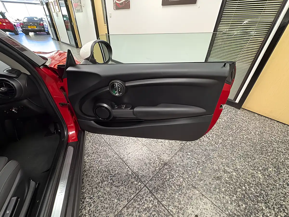Used 2014 MINI Hatch Cooper Red - Interior and Exterior details 19