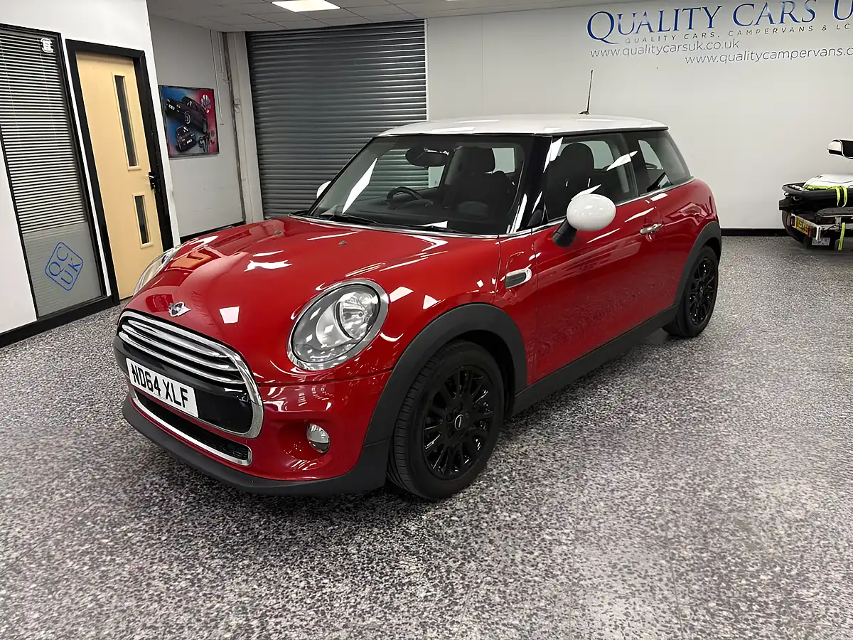 Used 2014 MINI Hatch Cooper Red - Interior and Exterior details 4