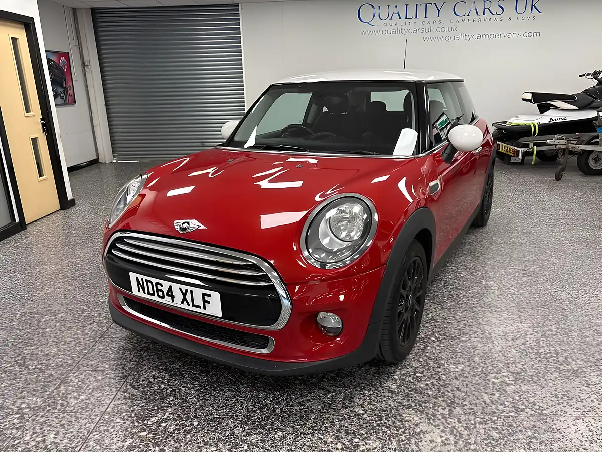 Used 2014 MINI Hatch Cooper Red - Interior and Exterior details 5