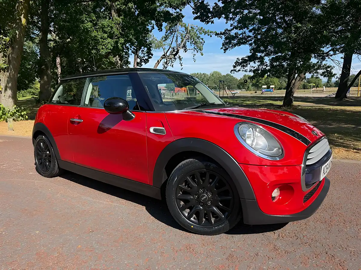 Used 2014 MINI Hatch Cooper Red - Front View