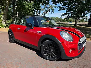 Used 2014 MINI Hatch Cooper Red - Interior and Exterior details 2