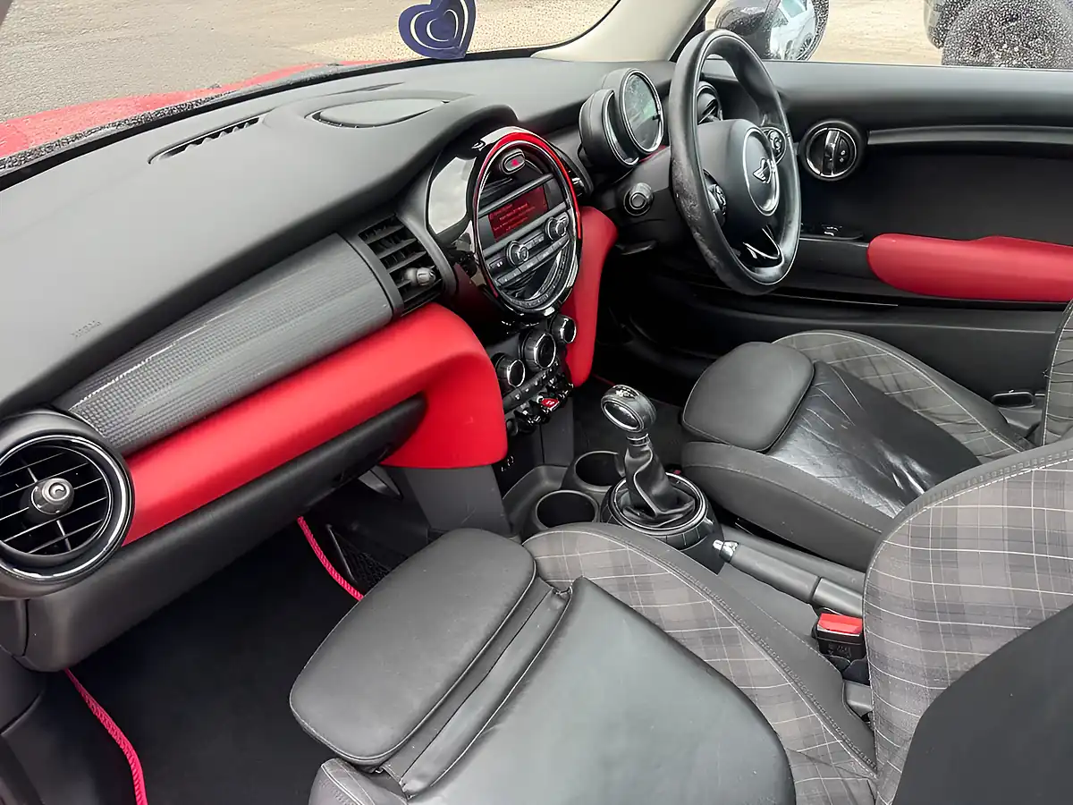 Used 2014 MINI Hatch Cooper Red - Interior and Exterior details 7