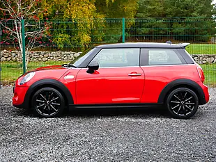 Used 2014 MINI Hatch Cooper S Blazing Red - Interior and Exterior details 6