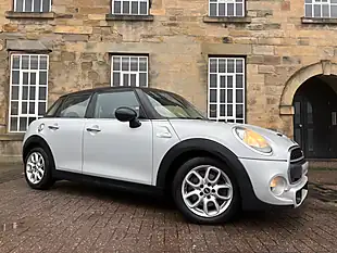 Used 2014 MINI Hatch Cooper Silver - Interior and Exterior details 4