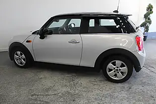 Used 2014 MINI Hatch Cooper Silver - Interior and Exterior details 7