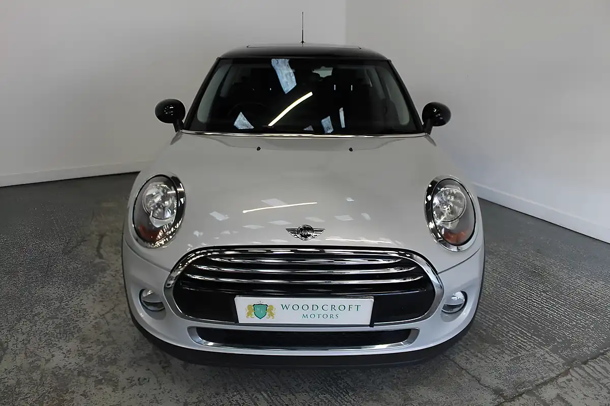 Used 2014 MINI Hatch Cooper Silver - Interior and Exterior details 9