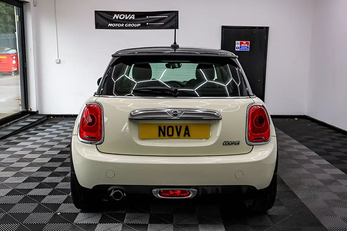 Used 2014 MINI Hatch Cooper White - Interior and Exterior details 11