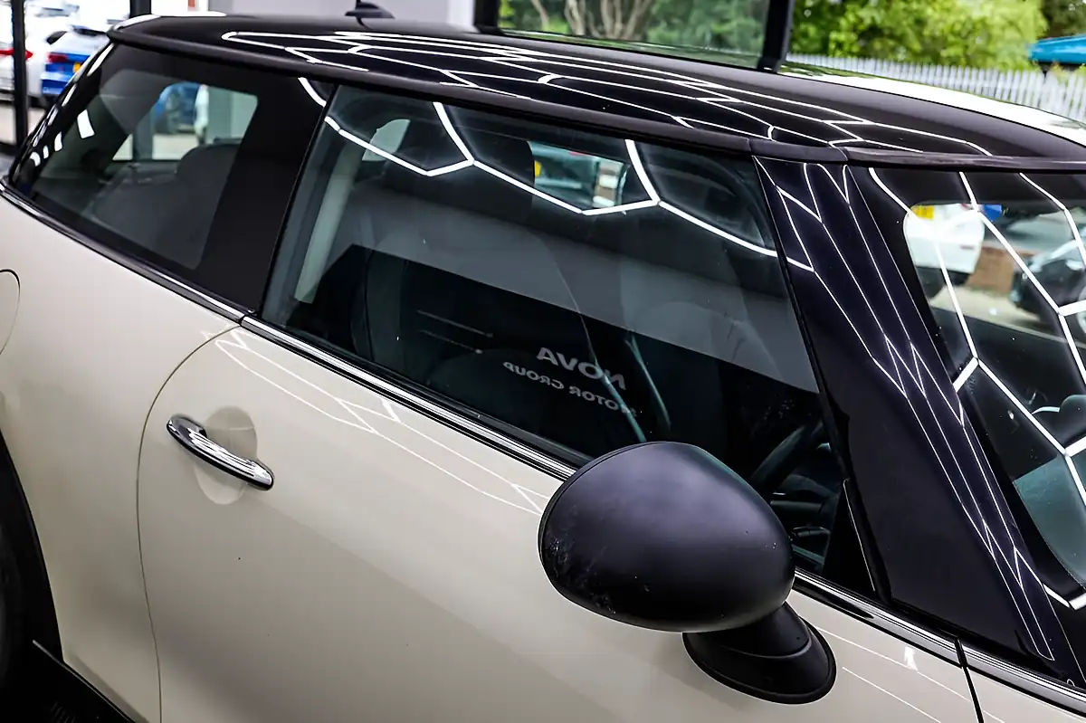 Used 2014 MINI Hatch Cooper White - Interior and Exterior details 20