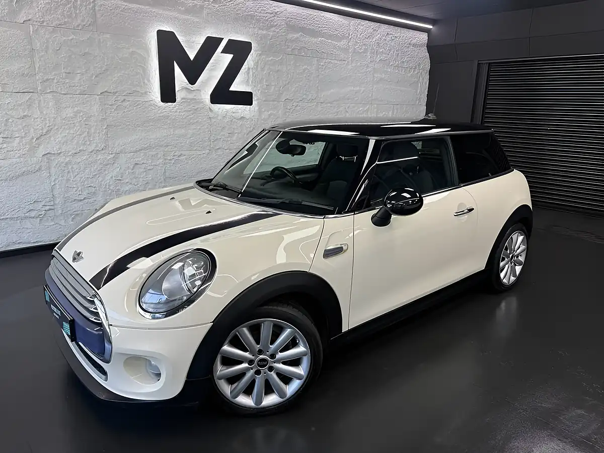 Used 2014 MINI Hatch Cooper White - Front View