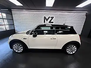 Used 2014 MINI Hatch Cooper White - Interior and Exterior details 10