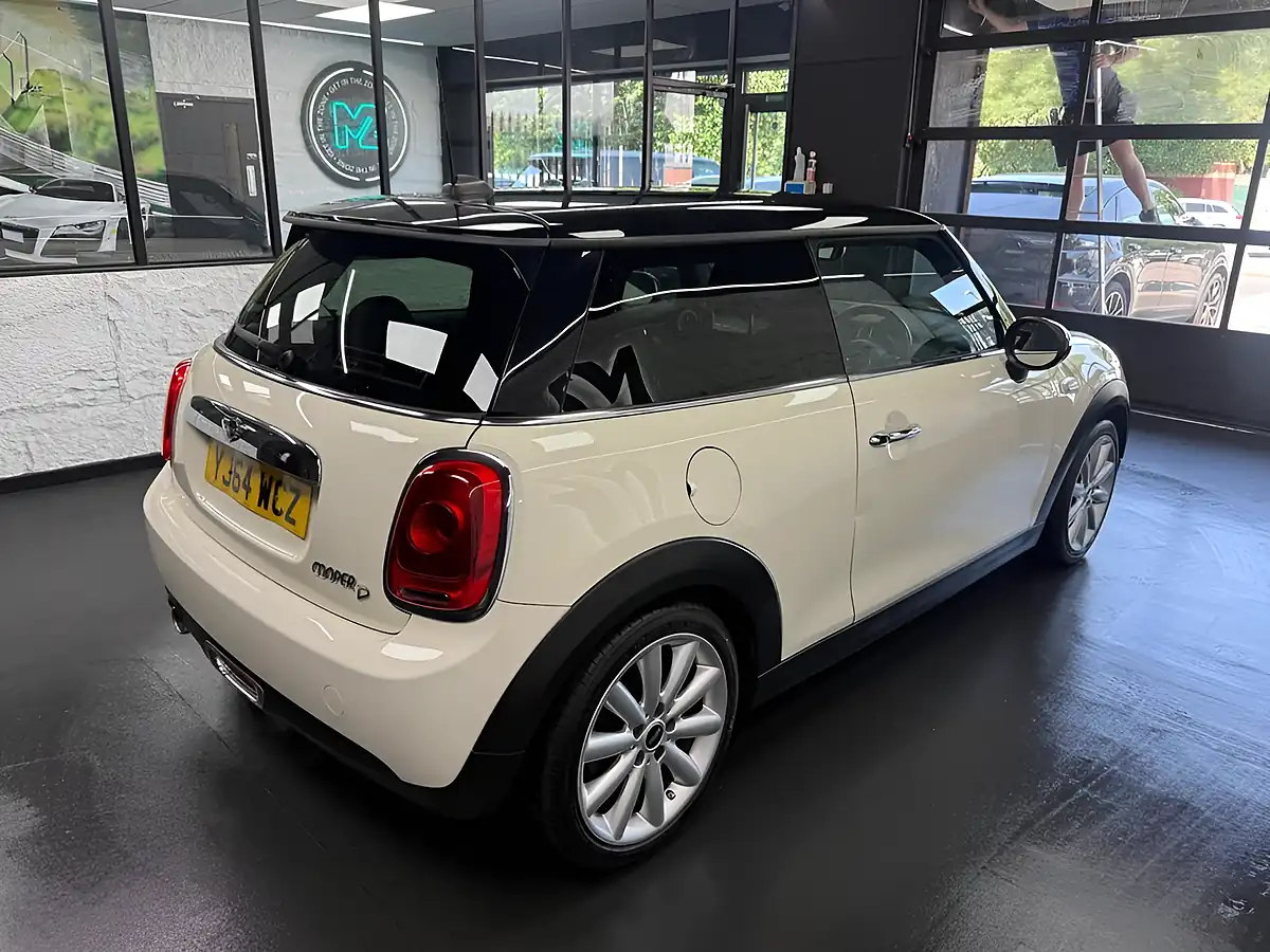 Used 2014 MINI Hatch Cooper White - Interior and Exterior details 12