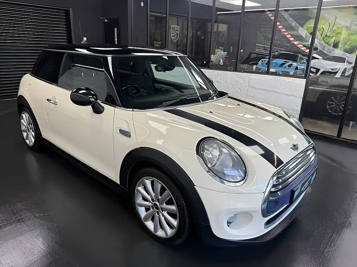 Used 2014 MINI Hatch Cooper White - Interior and Exterior details 14