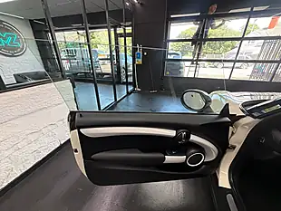 Used 2014 MINI Hatch Cooper White - Interior and Exterior details 20
