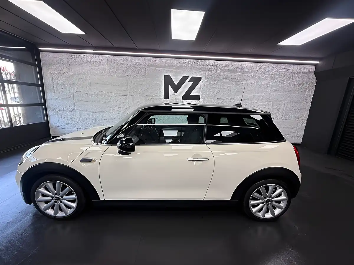 Used 2014 MINI Hatch Cooper White - Interior and Exterior details 4