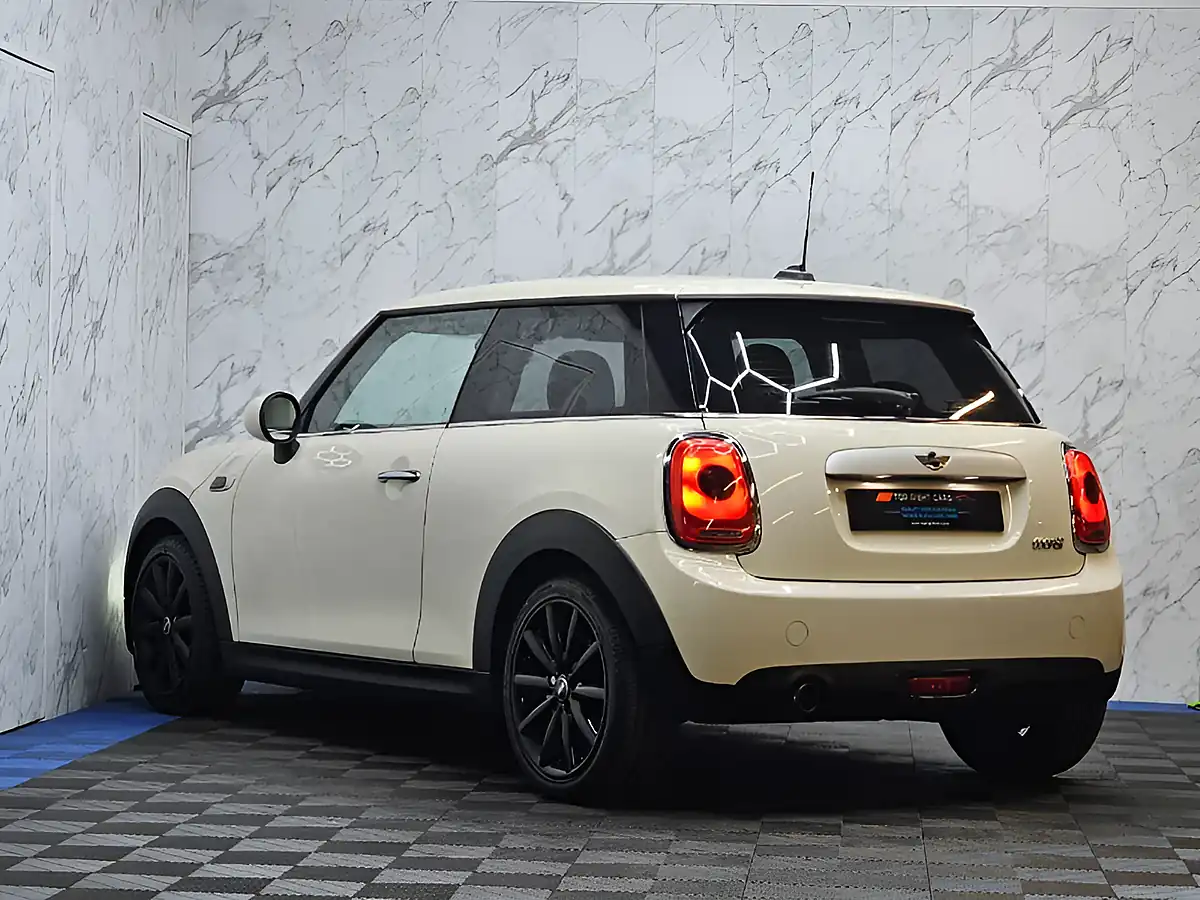 Used 2014 MINI Hatch Cooper White - Interior and Exterior details 7