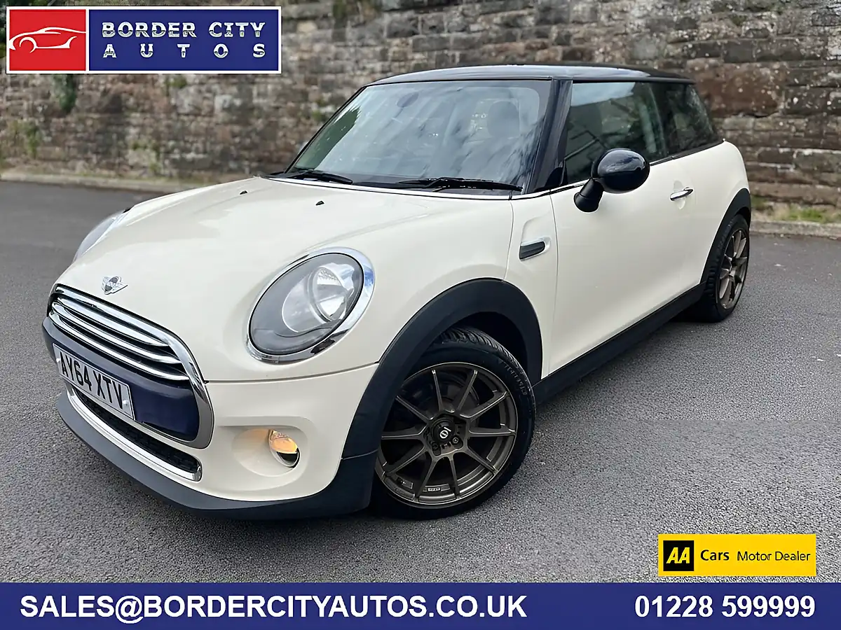Used 2014 MINI Hatch Cooper White - Front View