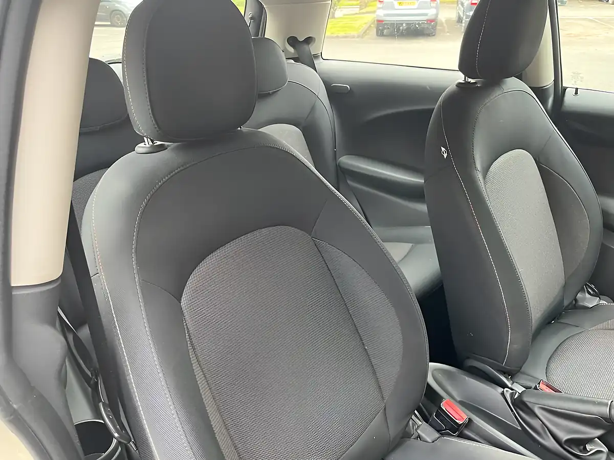 Used 2014 MINI Hatch Cooper White - Interior and Exterior details 14