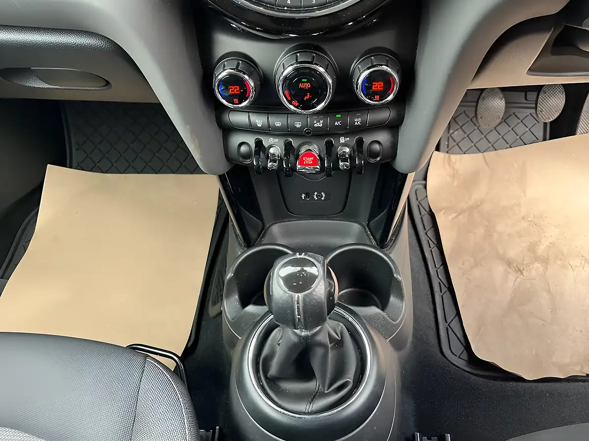 Used 2014 MINI Hatch Cooper White - Interior and Exterior details 17