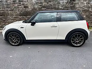 Used 2014 MINI Hatch Cooper White - Interior and Exterior details 4