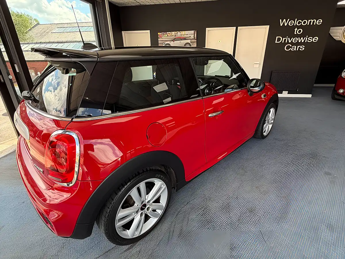 Used 2014 MINI Hatch John Cooper Works Sports Pack Red - Interior and Exterior details 10
