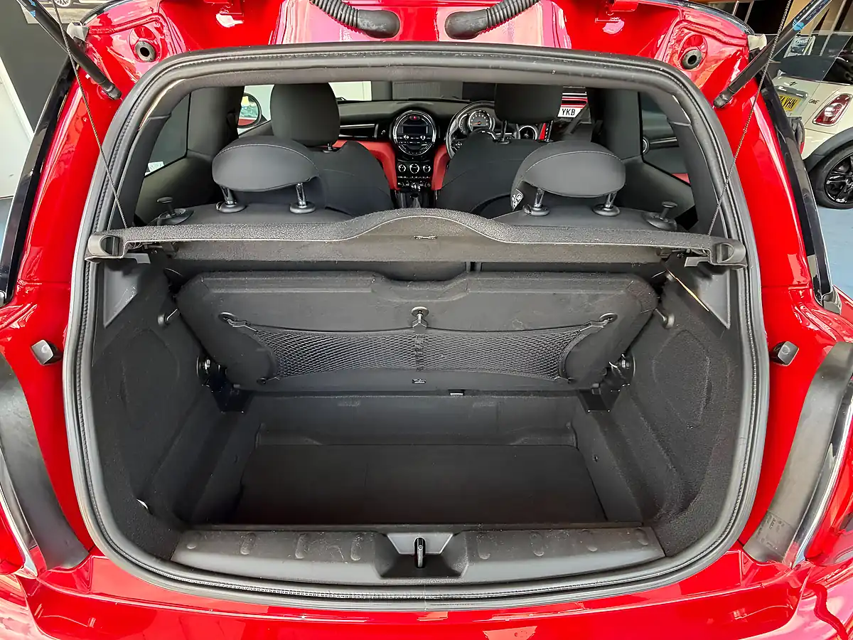 Used 2014 MINI Hatch John Cooper Works Sports Pack Red - Interior and Exterior details 9