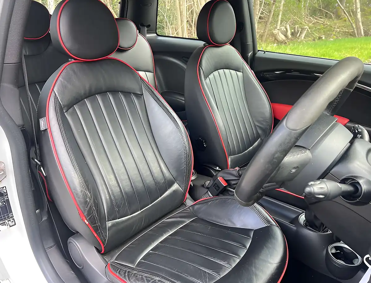 Used 2014 MINI Hatch John Cooper Works White Silver - Interior and Exterior details 12