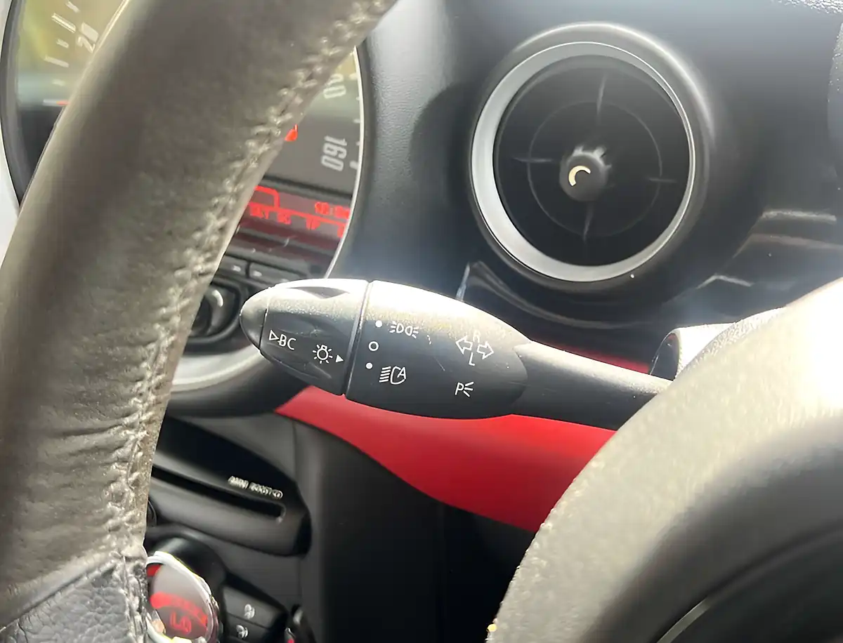 Used 2014 MINI Hatch John Cooper Works White Silver - Interior and Exterior details 16