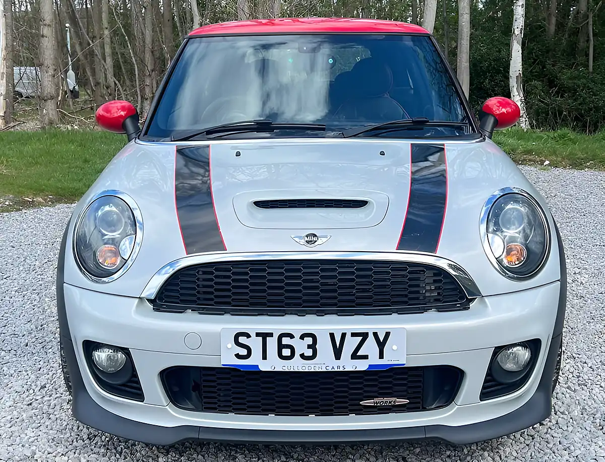 Used 2014 MINI Hatch John Cooper Works White Silver - Interior and Exterior details 8