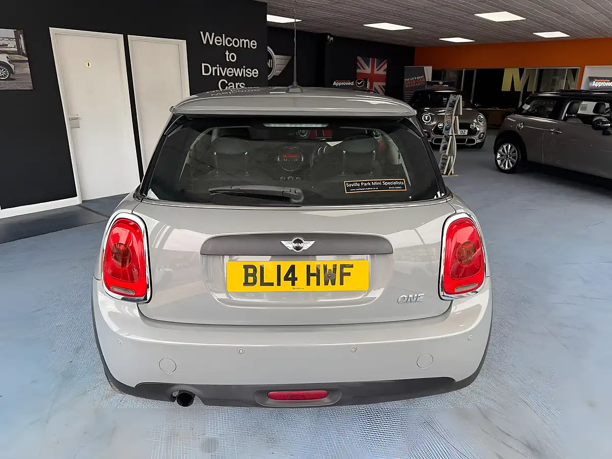 Used 2014 MINI Hatch One Grey - Interior and Exterior details 8