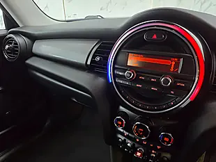 Used 2014 MINI Hatch One Red - Interior and Exterior details 12