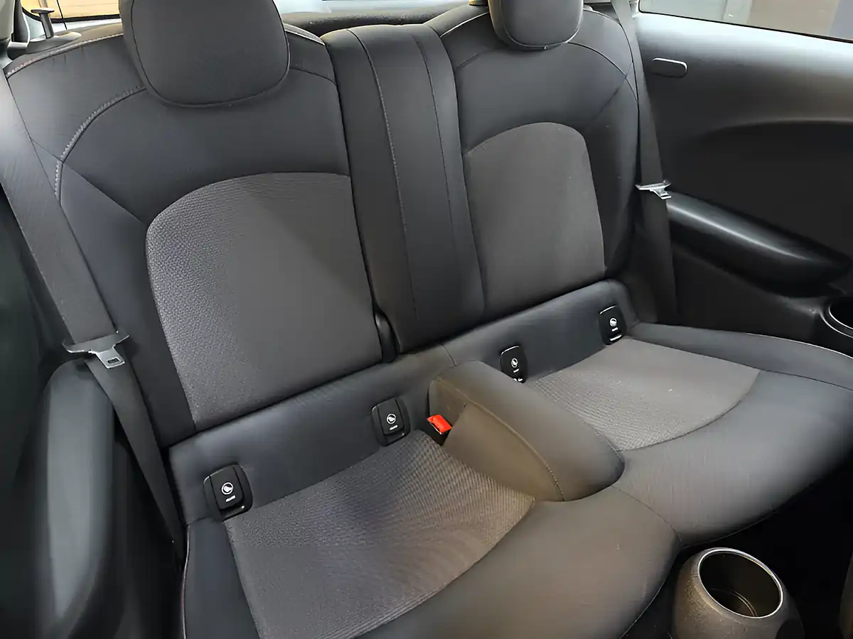 Used 2014 MINI Hatch One Red - Interior and Exterior details 13