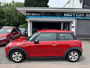 Used 2014 MINI Hatch One Red - Interior and Exterior details 2