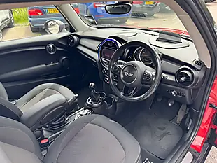 Used 2014 MINI Hatch One Red - Interior and Exterior details 9