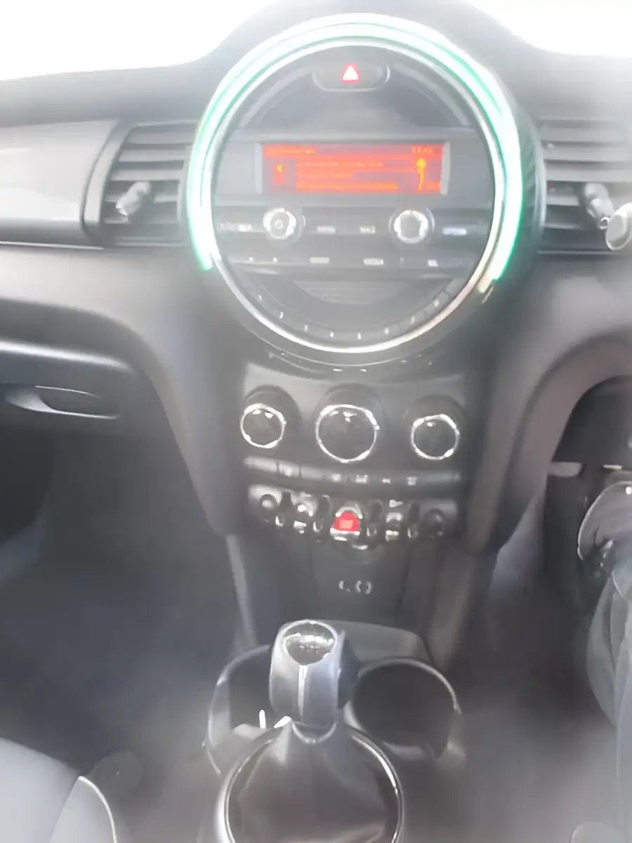 Used 2014 MINI One Blue - Interior and Exterior details 10