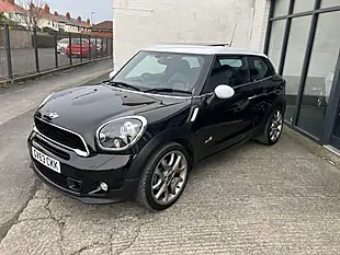 Used 2014 MINI Paceman Chili Ii Pack Absolute Black Metallic - Interior and Exterior details 4