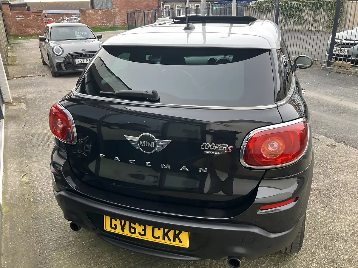 Used 2014 MINI Paceman Chili Ii Pack Absolute Black Metallic - Interior and Exterior details 6