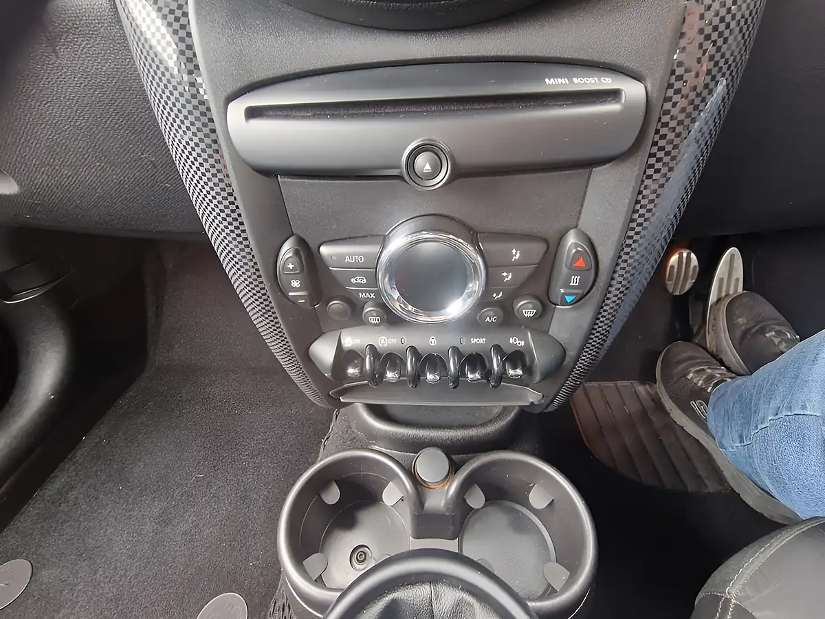 Used 2014 MINI Paceman Cooper S Blue - Interior and Exterior details 17