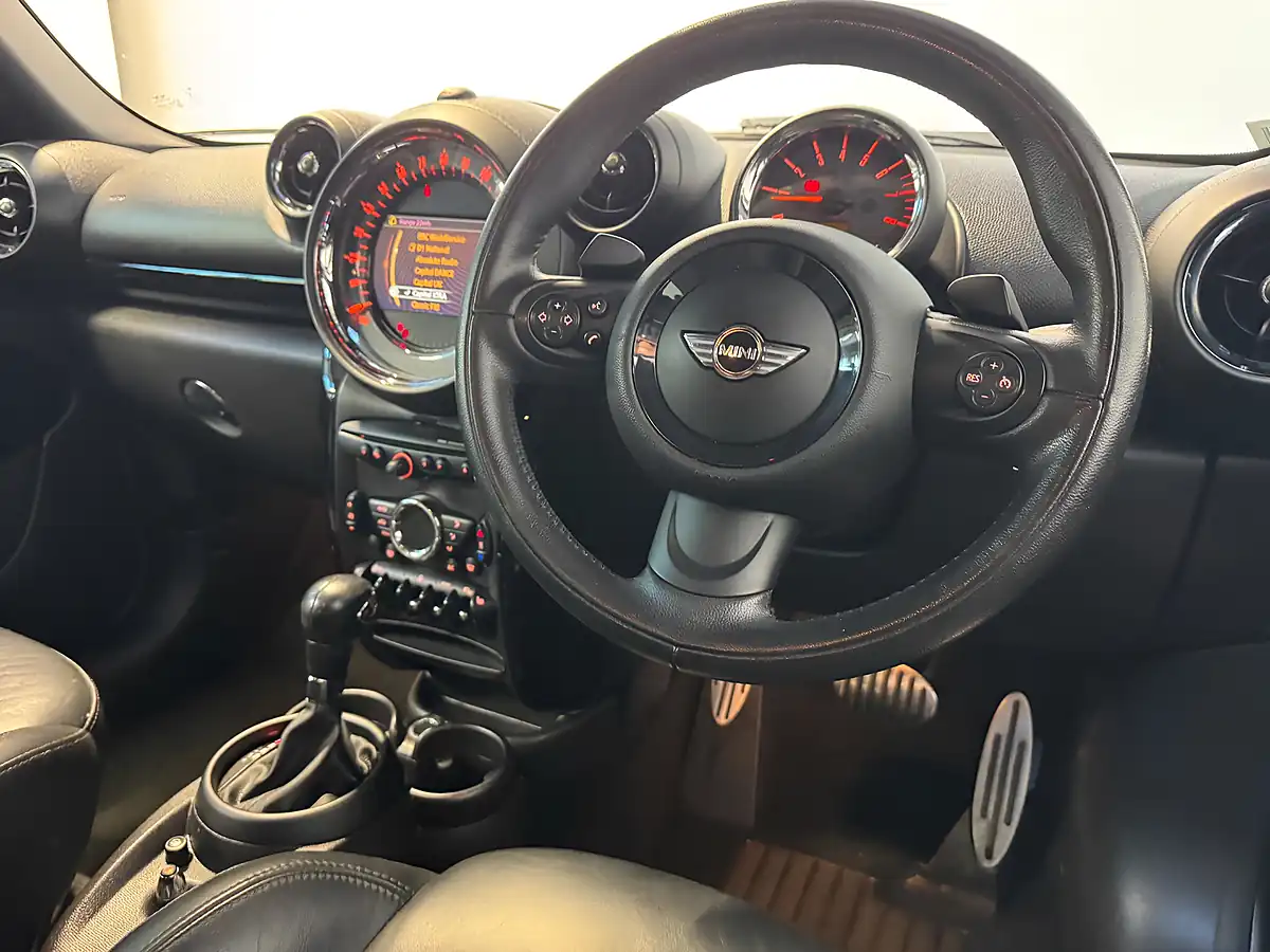 Used 2014 MINI Paceman Cooper S Grey - Interior and Exterior details 3