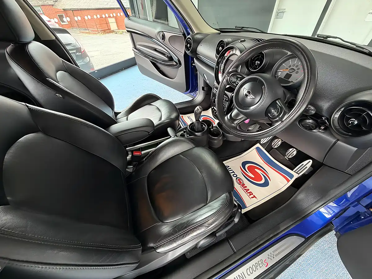 Used 2014 MINI Paceman Cooper Sd ALL4 Blue - Interior and Exterior details 11