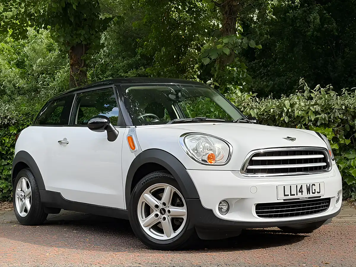 Used 2014 MINI Paceman Cooper White - Interior and Exterior details 2