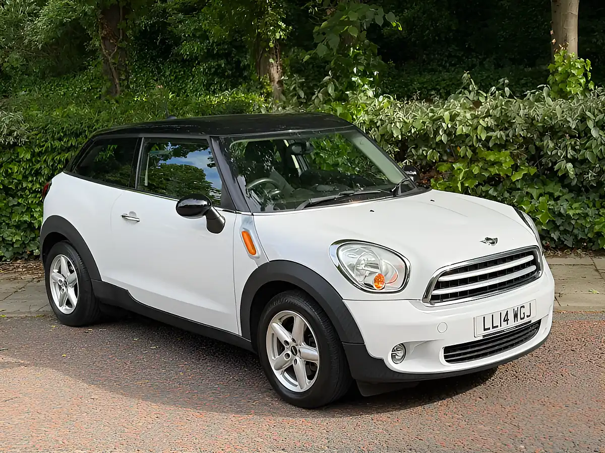Used 2014 MINI Paceman Cooper White - Interior and Exterior details 4